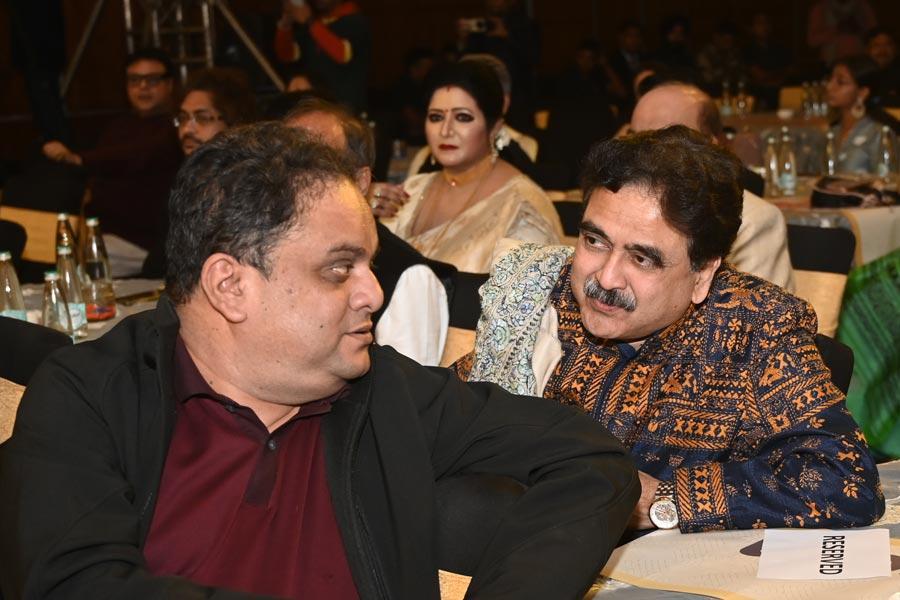 পাঁচ বছর পর চিনা পর্যটকদের আবার ভারতে আসার অনুমতি! ভিসা দেওয়া শুরু করছে দিল্লি, স্বাগত জানাল জিনপিং প্রশাসন