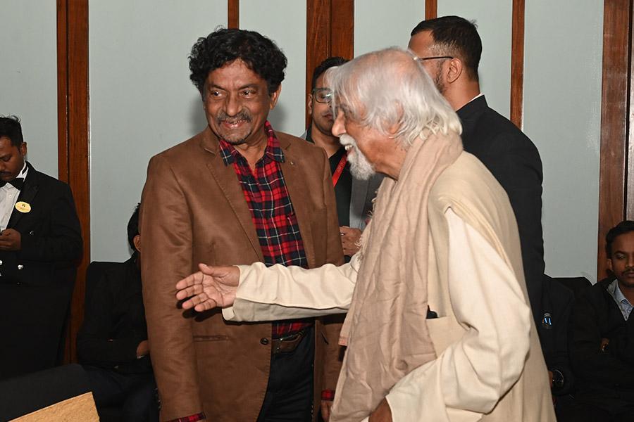 পাঁচ বছর পর চিনা পর্যটকদের আবার ভারতে আসার অনুমতি! ভিসা দেওয়া শুরু করছে দিল্লি, স্বাগত জানাল জিনপিং প্রশাসন